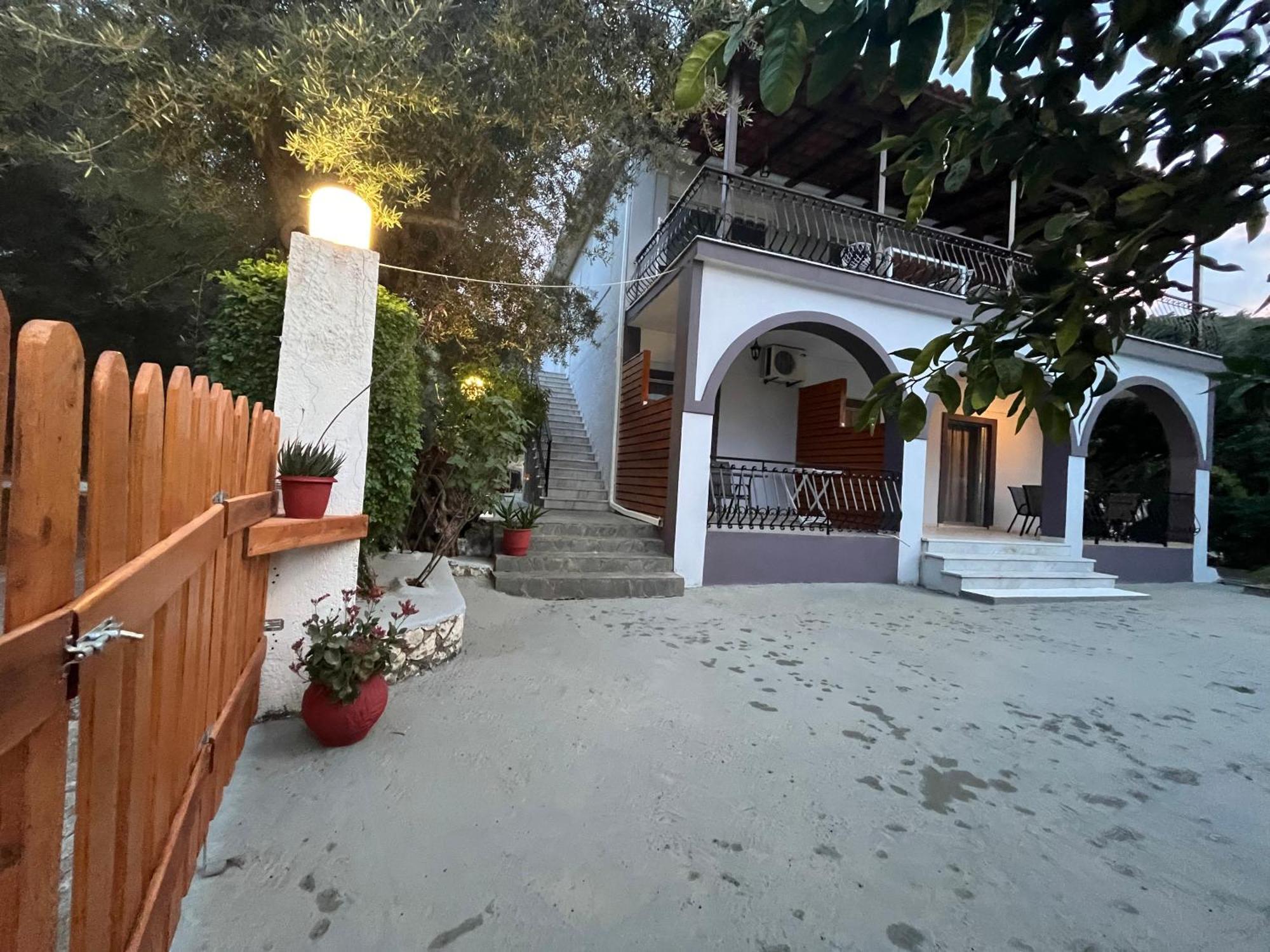 Nikos Studios Keri Exterior foto